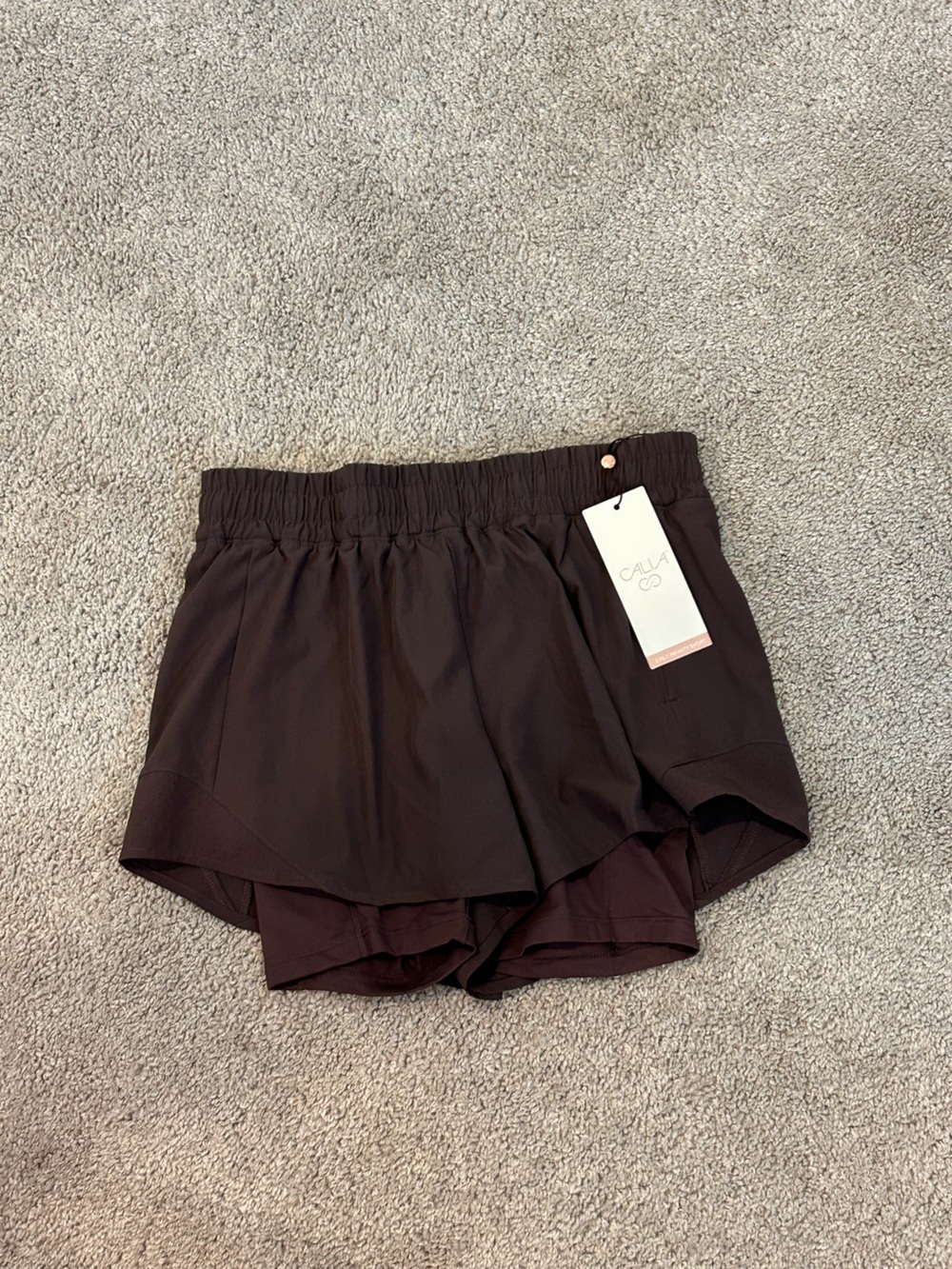 Calia Women’s BNWT Dark Brown Run Collection 2 in 1 Mid Rise Shorts 5” inseam XS